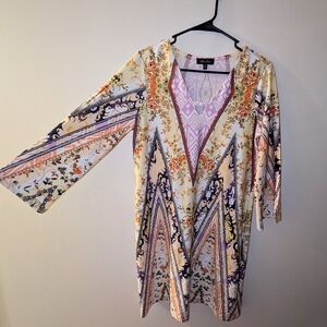 Melissa Paige Floral Dress 3/4 Sleeves - Split Sleeve Size Medium